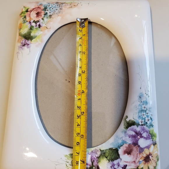 Terragrafics flower picture frame, 7" by 9" - Picture 7 of 8